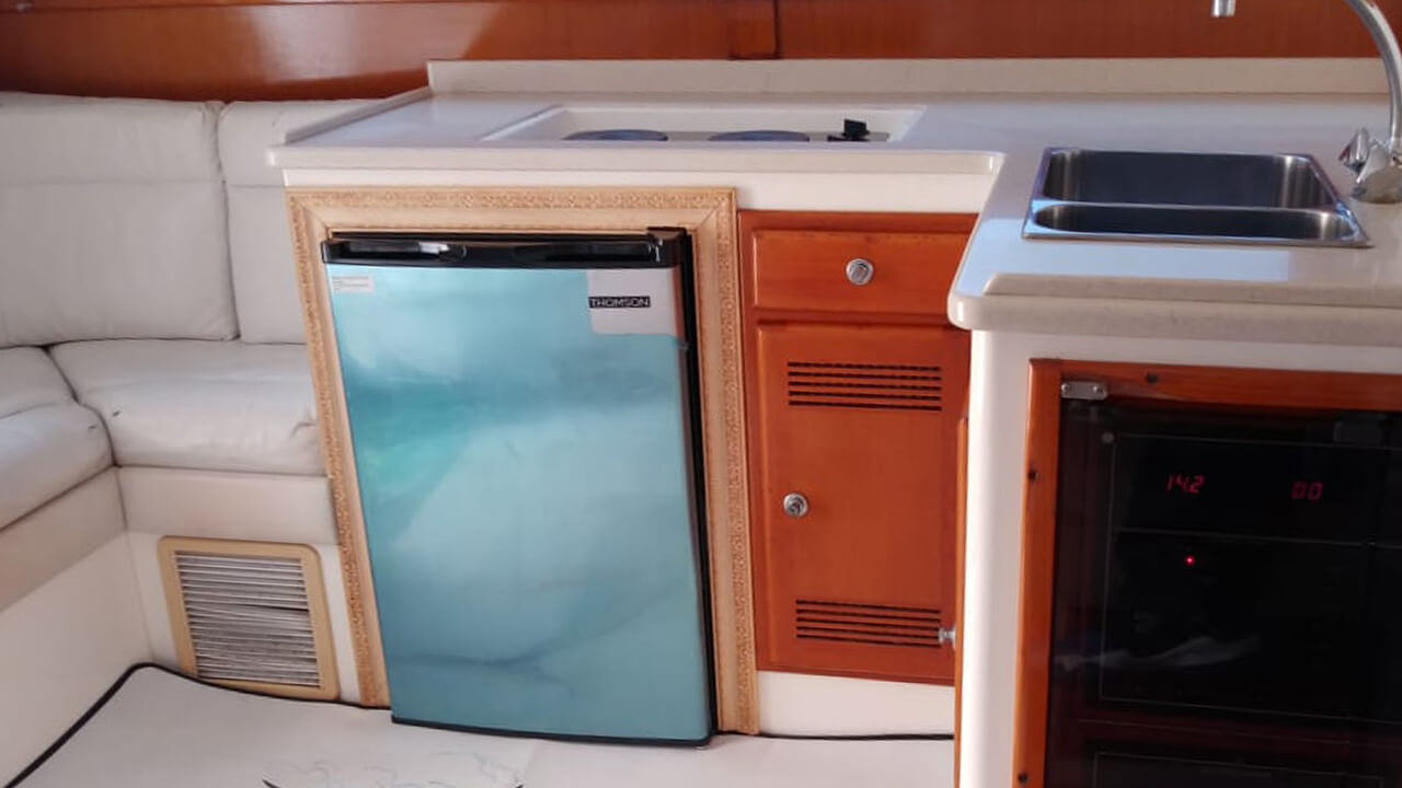 38 sport fishing yacht cabo