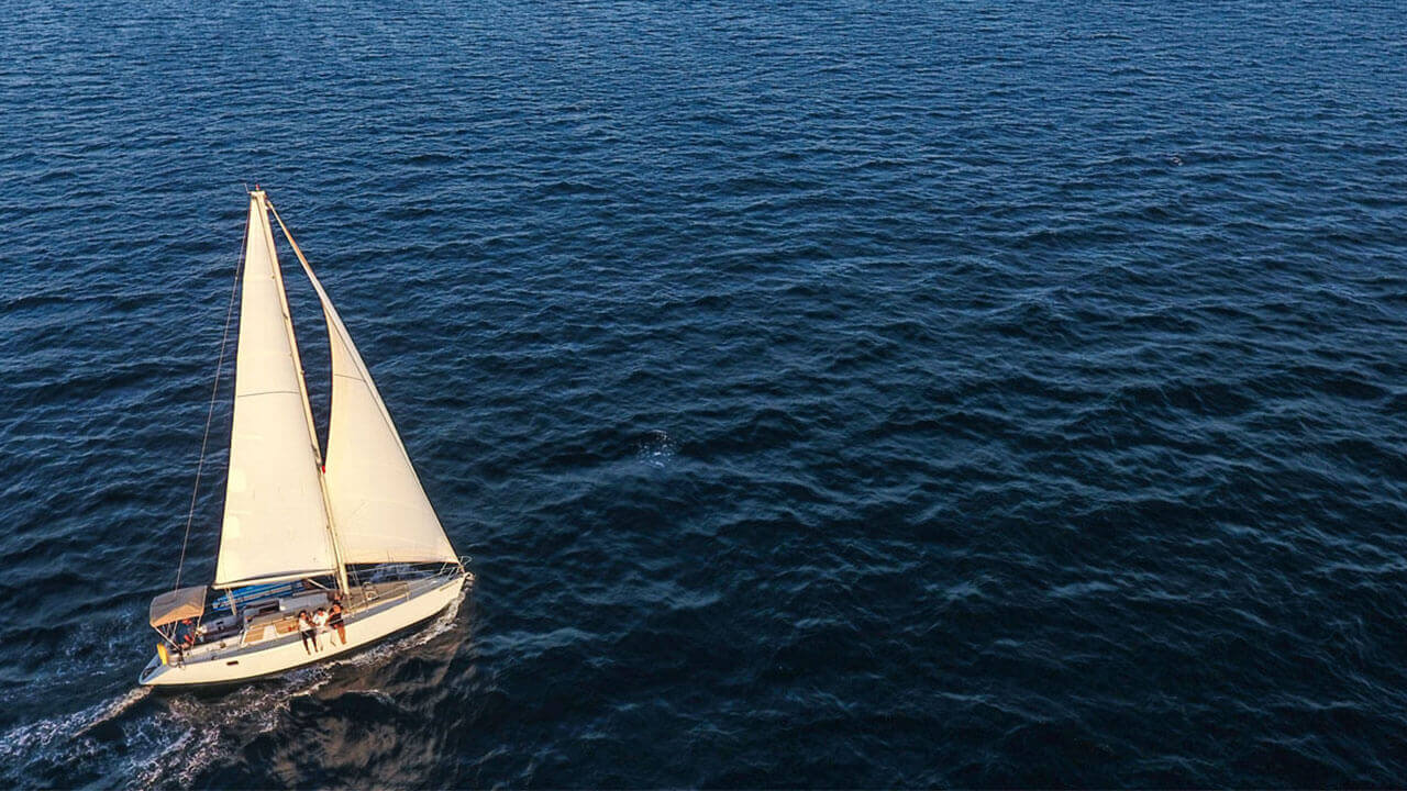 38 ft sailboat cabo