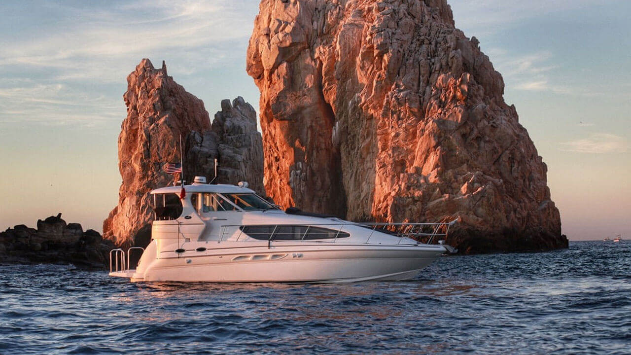 45 flybridge yacht cabo