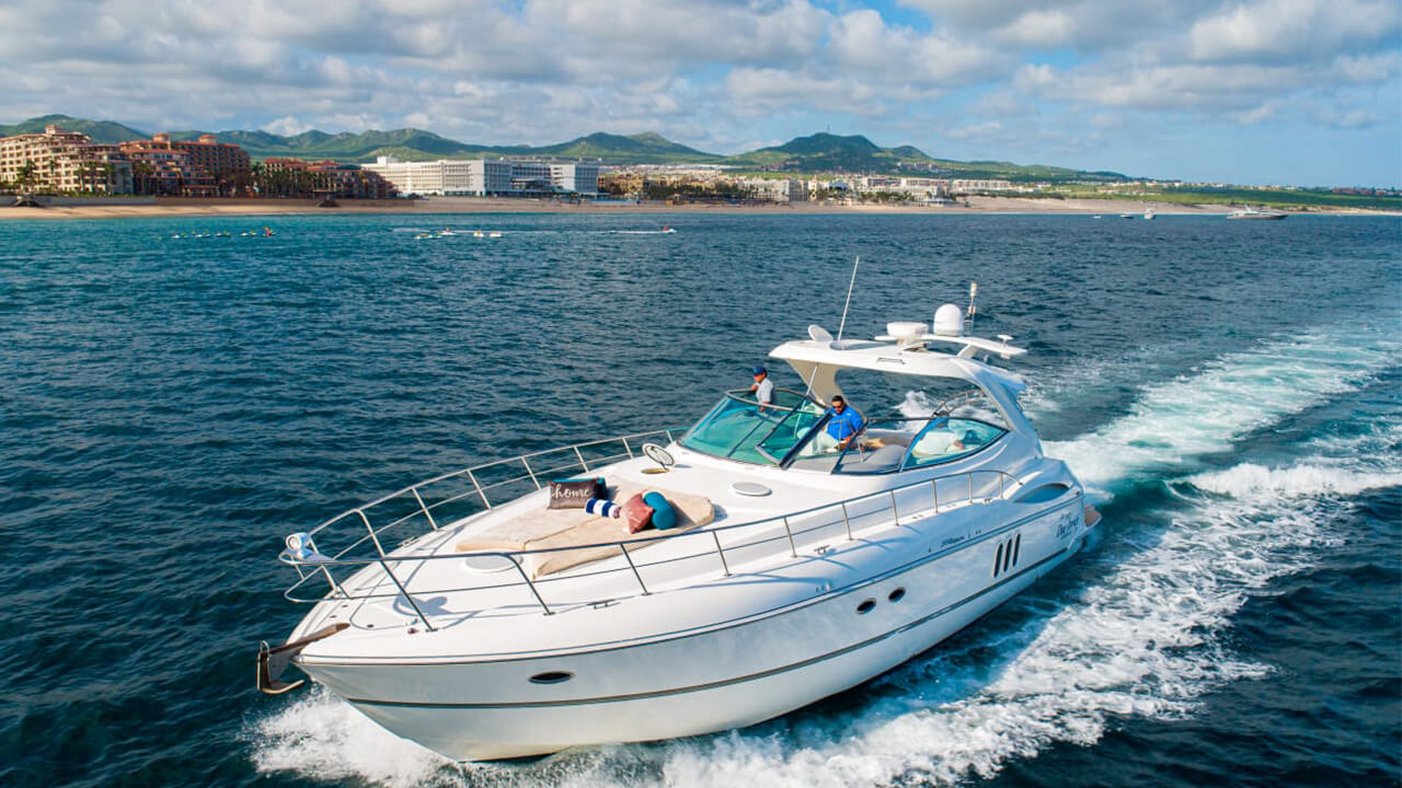 52 luxury charter yacht cabo