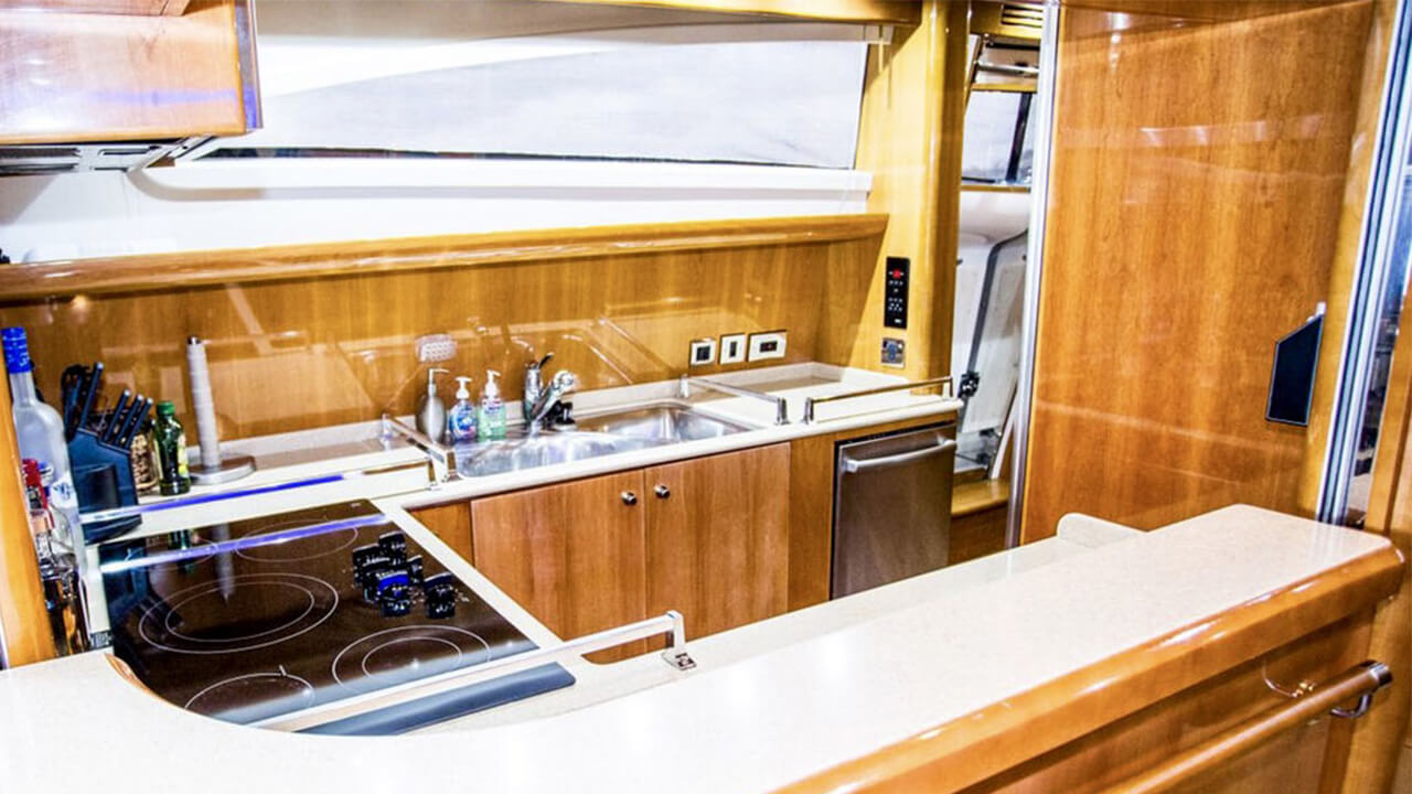 85 viking charter yacht cabo