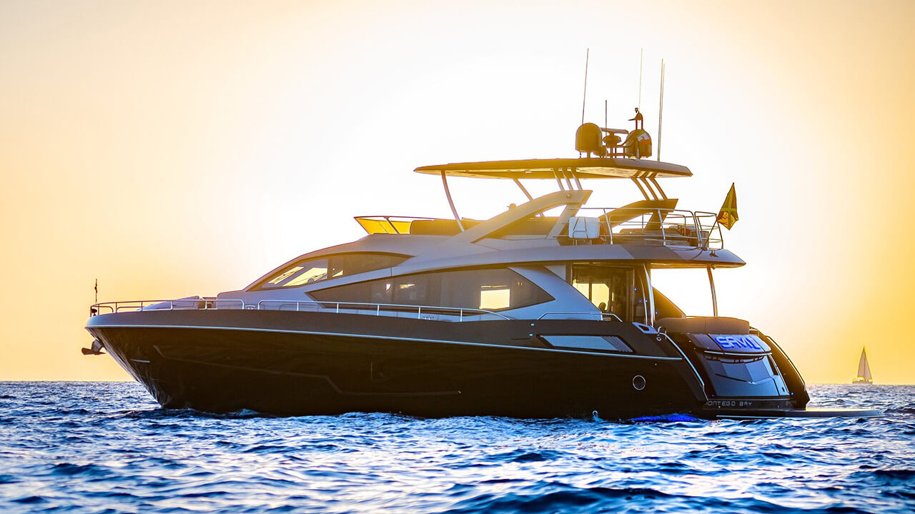 80 super luxury yacht cabo